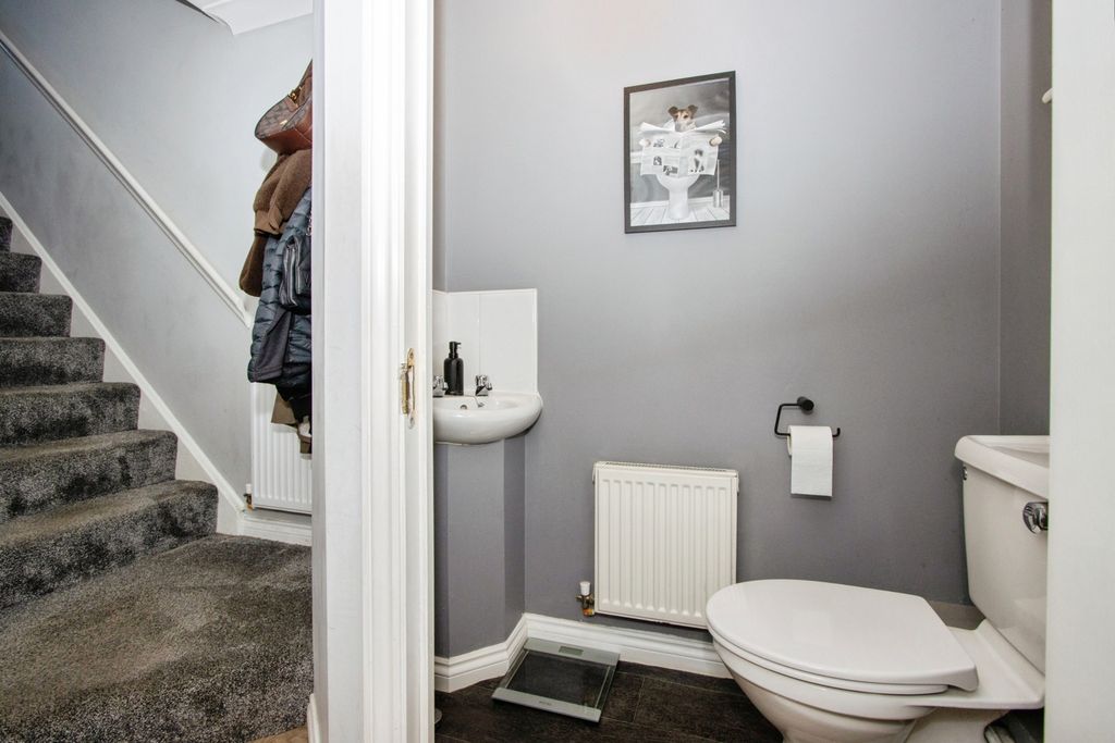 Property photo 2 of 19 Pbox-Img.Jpg