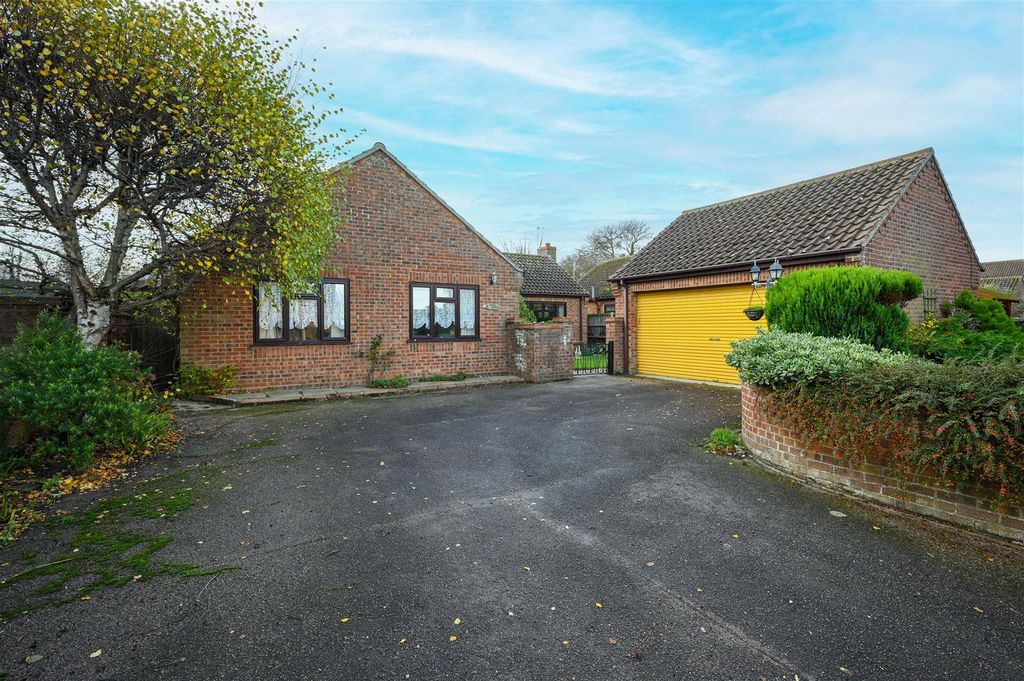 Property photo 1 of 16 Front.Jpg