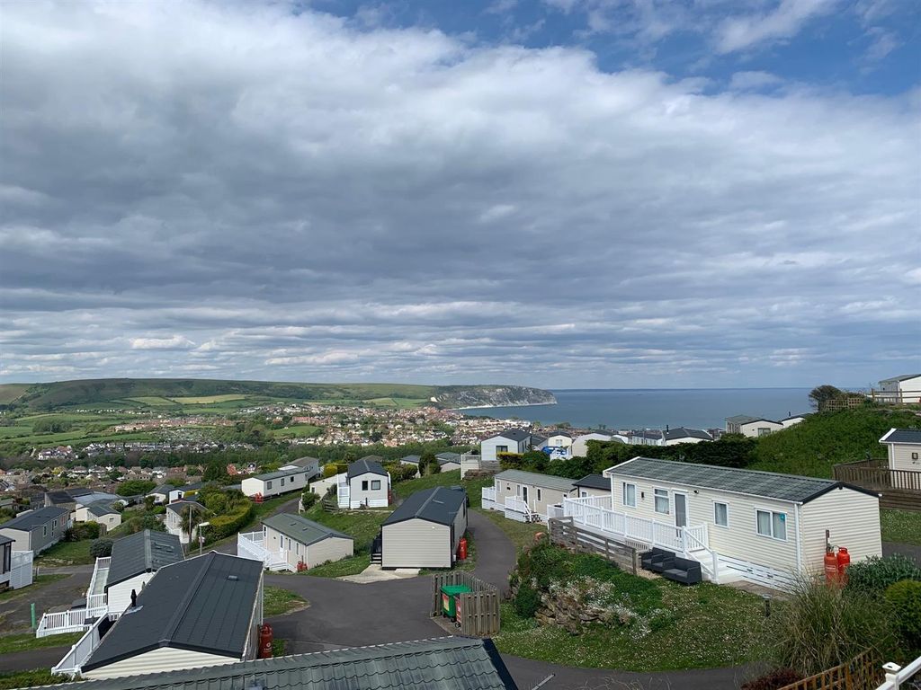 Property photo 3 of 26 298 Sbv1.Jpg