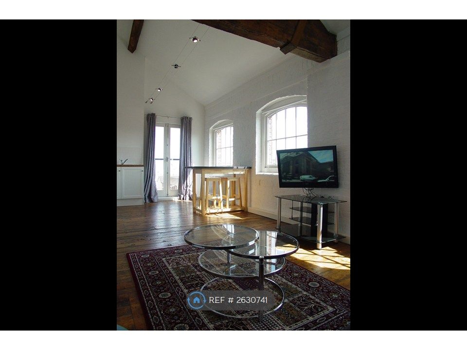 Property photo 3 of 15 Living Room