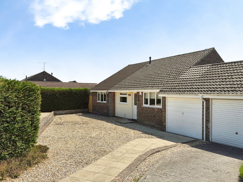 Property photo 1 of 25 30242881-1
