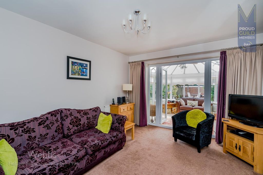 Property photo 3 of 28 © Webbs Estate Agents © (300 Of 28).Jpg