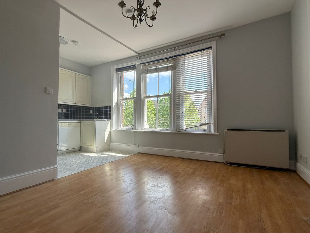 Property photo 3 of 7