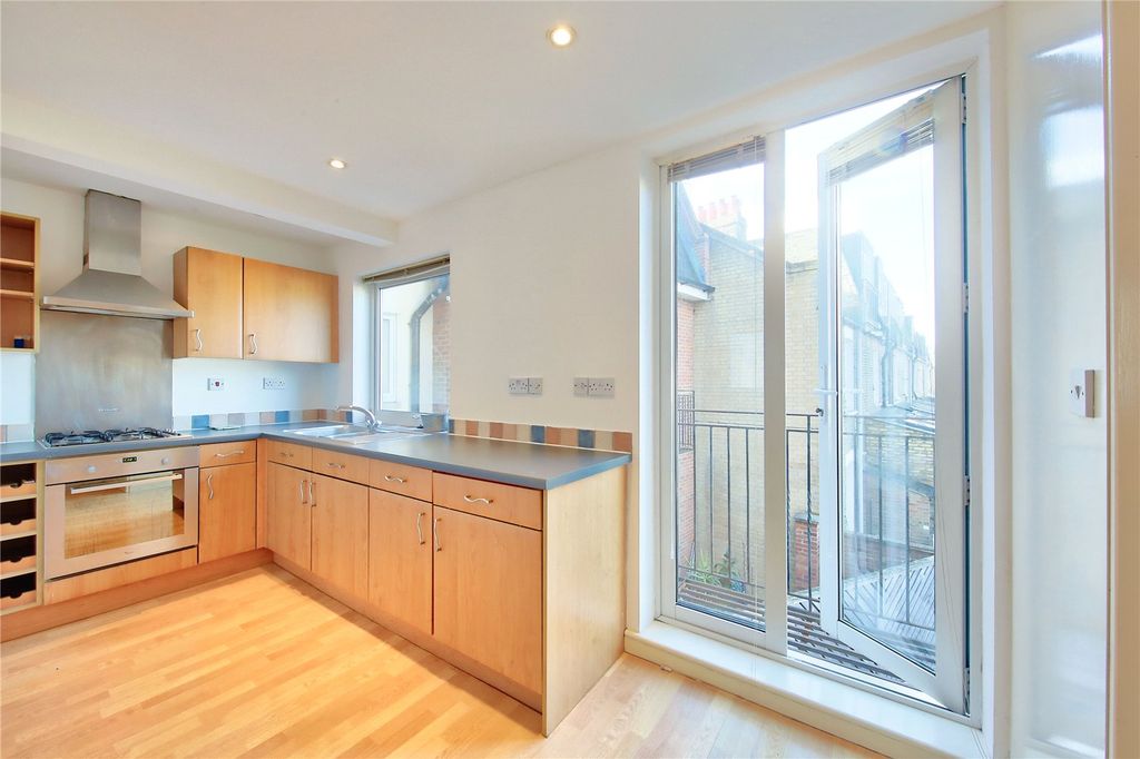 Property photo 2 of 12 Picture No. 03