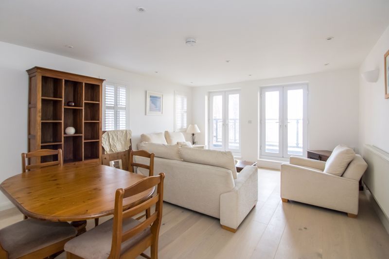 Property photo 3 of 12 Photo 17