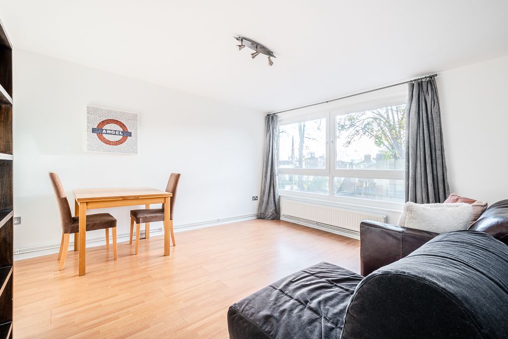 Property photo 2 of 7 Raleigh Mews - Low Res 2