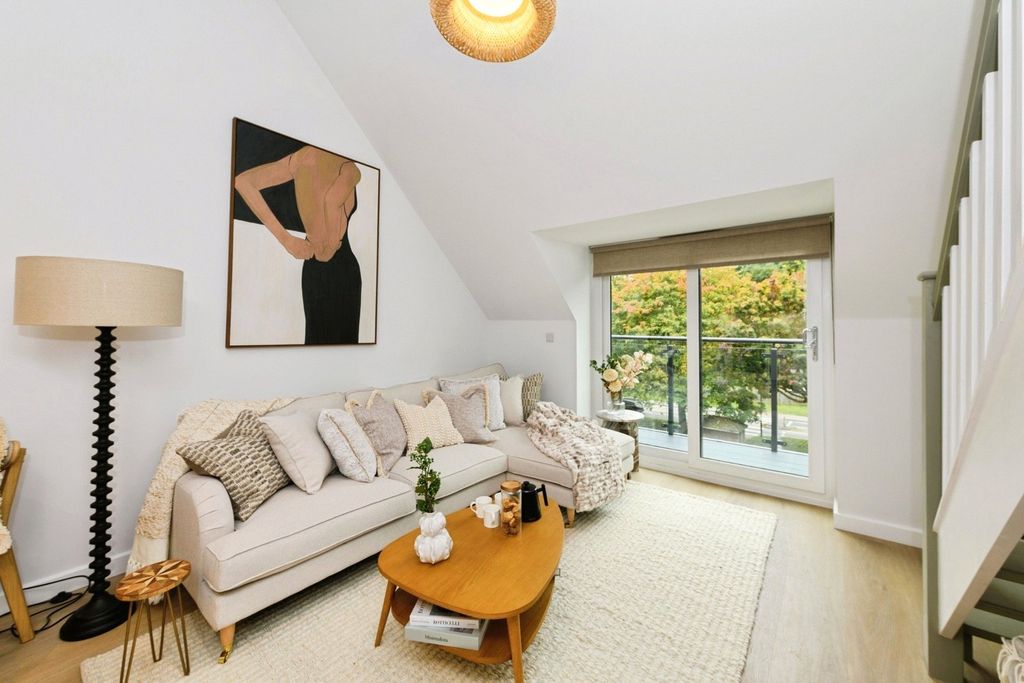 Property photo 1 of 17 Picture No. 08