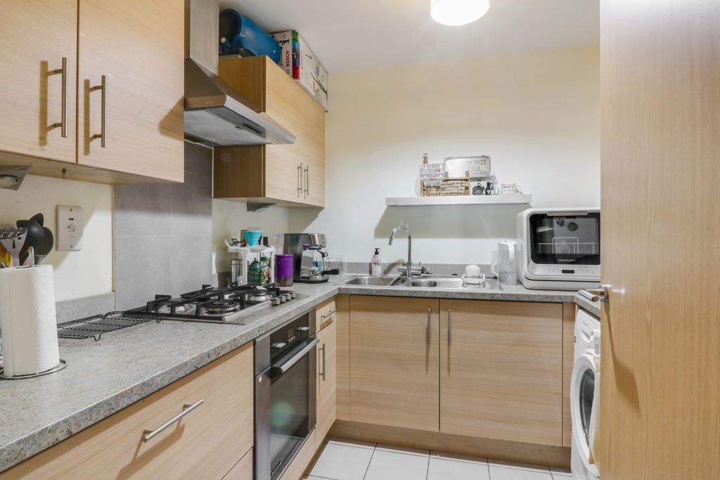 Property photo 2 of 7