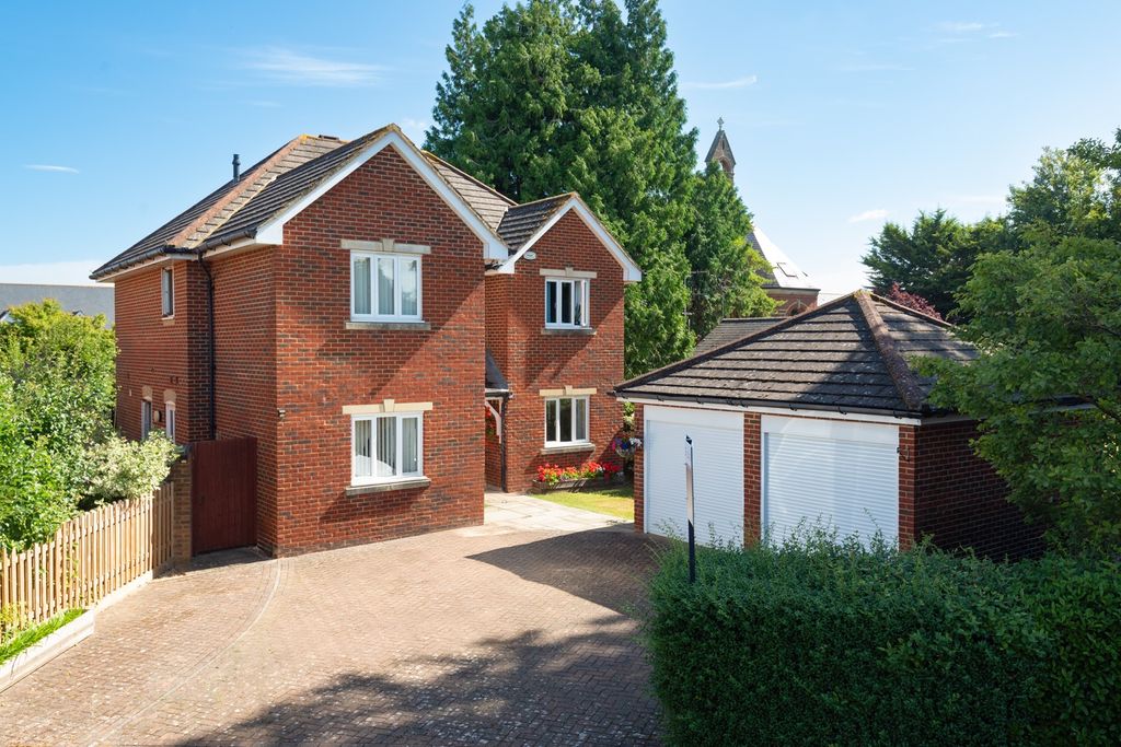 Property photo 1 of 27 3959873