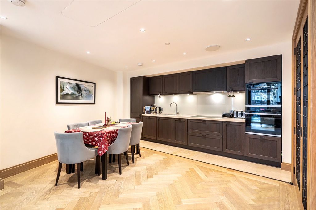 Property photo 3 of 13 Kitchen