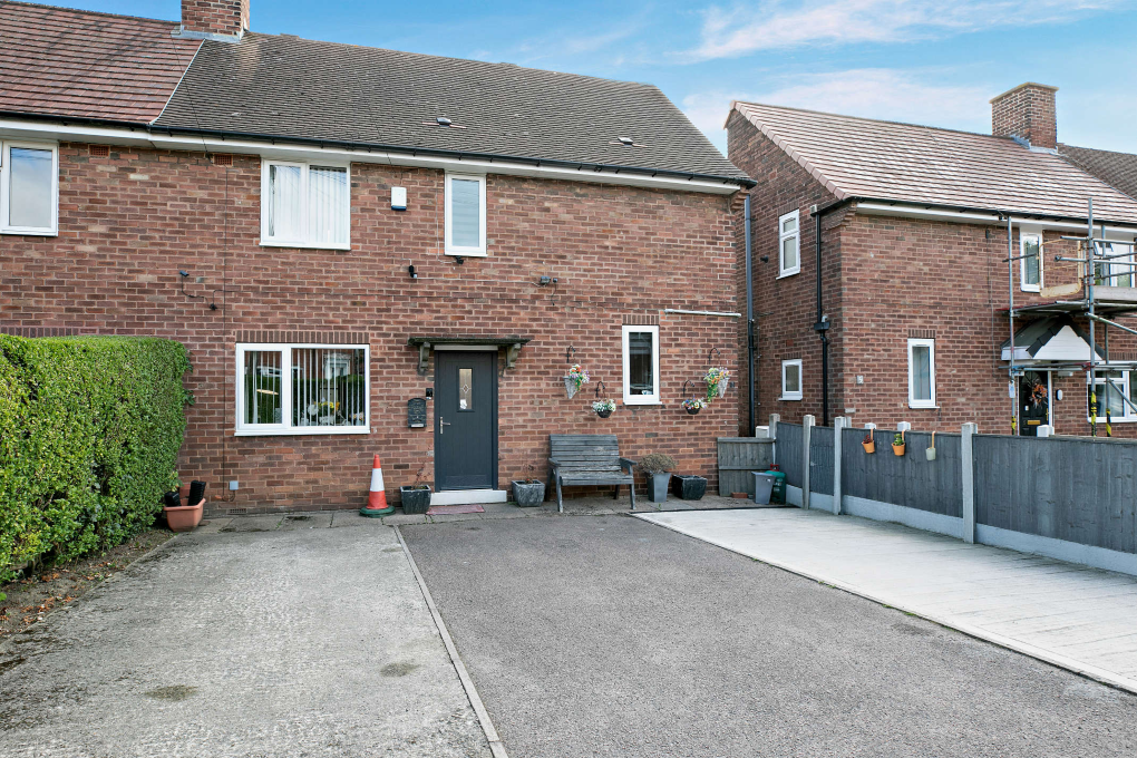 Property photo 1 of 12