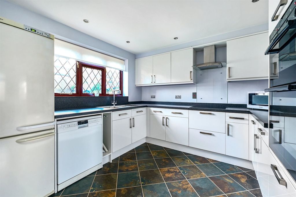 Property photo 3 of 20 Picture No. 15