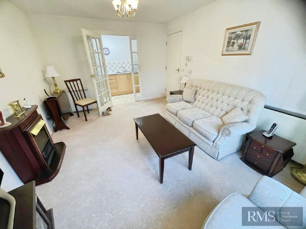 Property photo 3 of 8 Photo 8