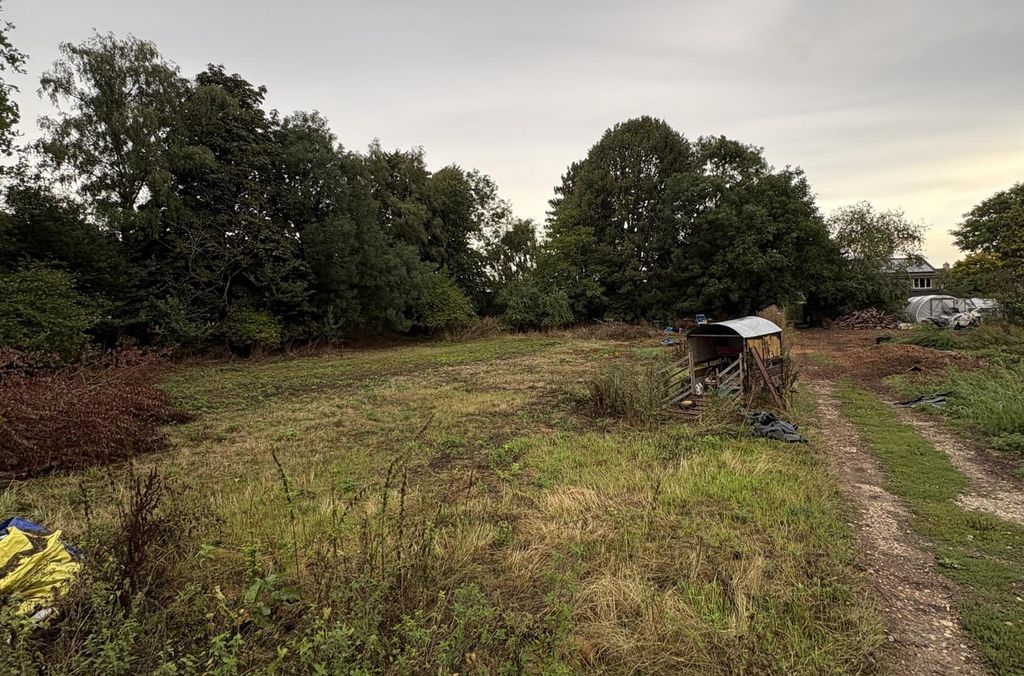 Property photo 2 of 5 Land