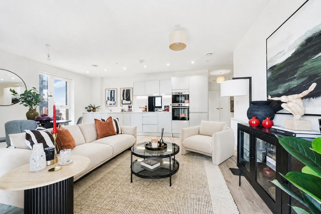 Property photo 1 of 14 4C72B19C-15A9-4247-Ae4D-E1Fee12C2E8D.Png