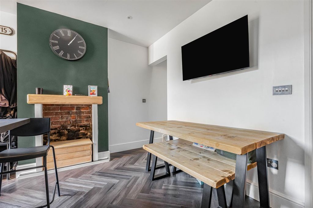 Property photo 3 of 17 20_78513.Jpg