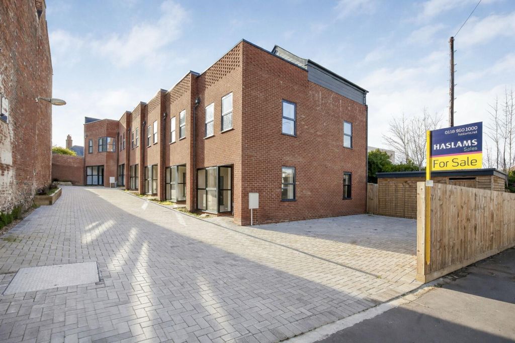 Property photo 1 of 16 Front Mount Pleasant.Jpg