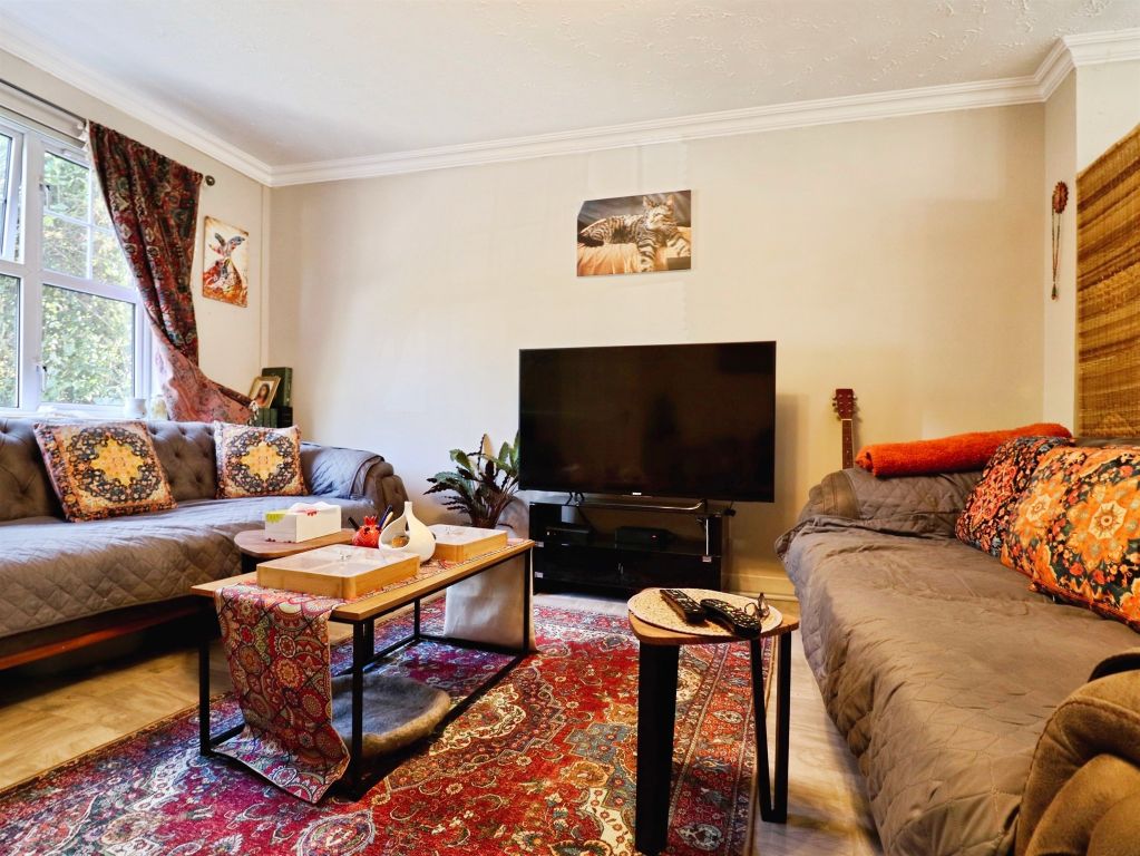 Property photo 3 of 17