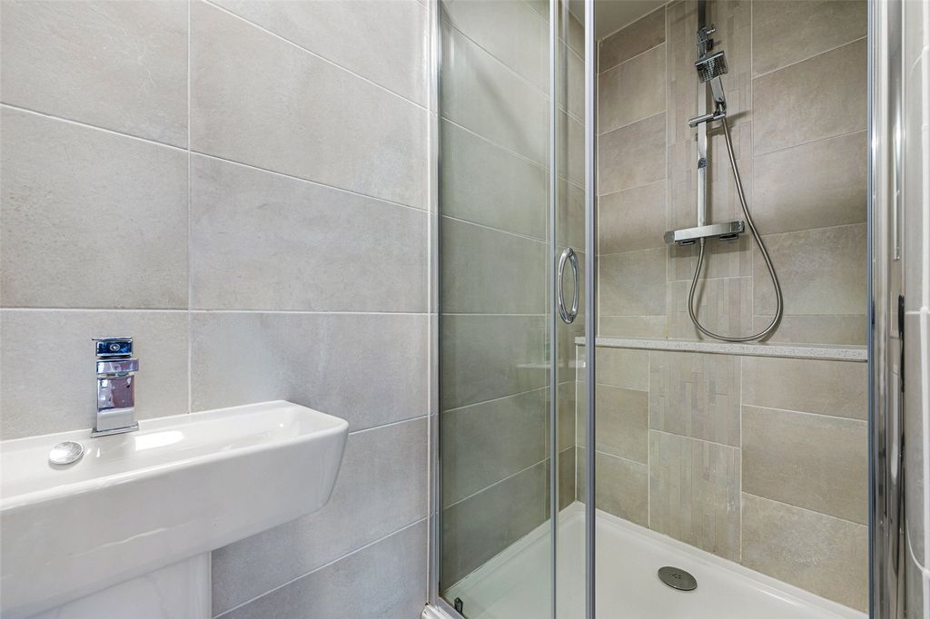 Additional image 9 of 3 bed flat to rentHeritage Court, Lower Bridge Street, Chester, Cheshire CH1