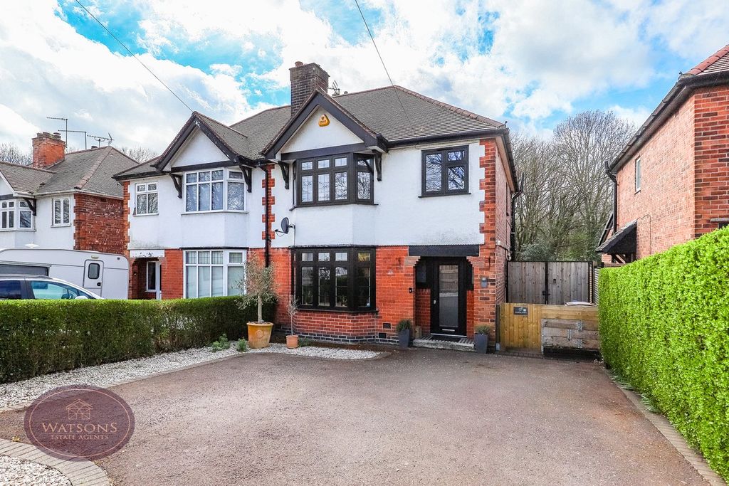 Property photo 1 of 32