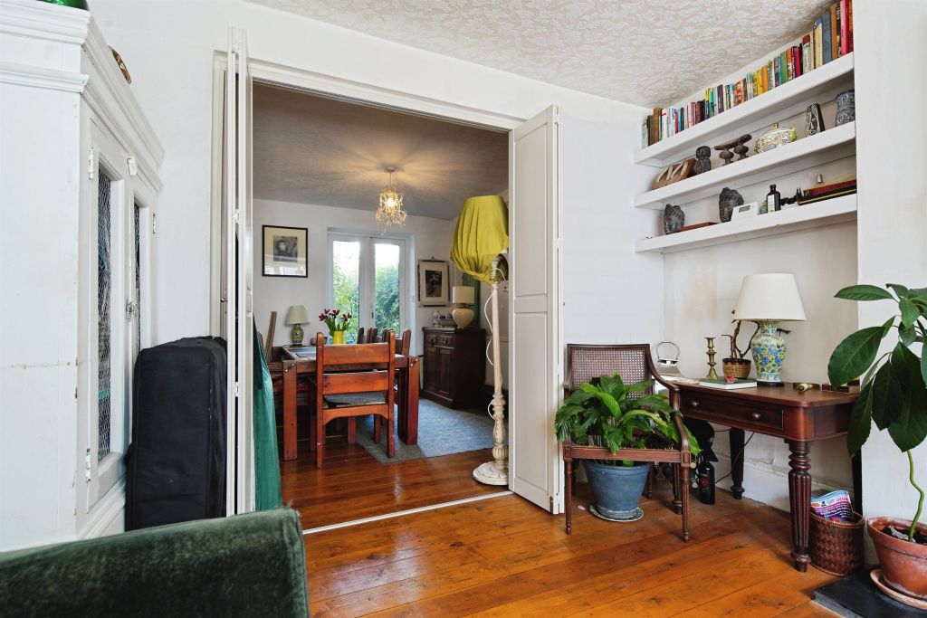 Property photo 3 of 14