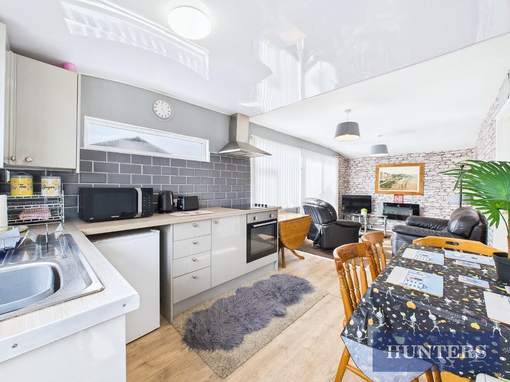Property photo 2 of 10 Cam05333G0-Pr0012-Still008.Jpg
