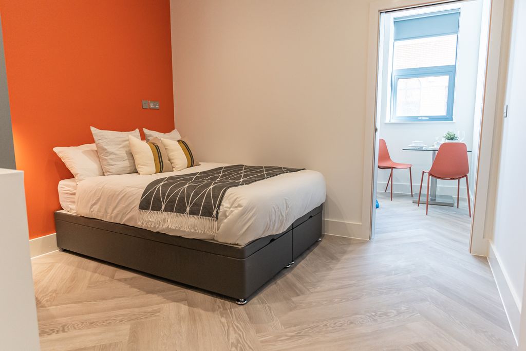 Property photo 3 of 20