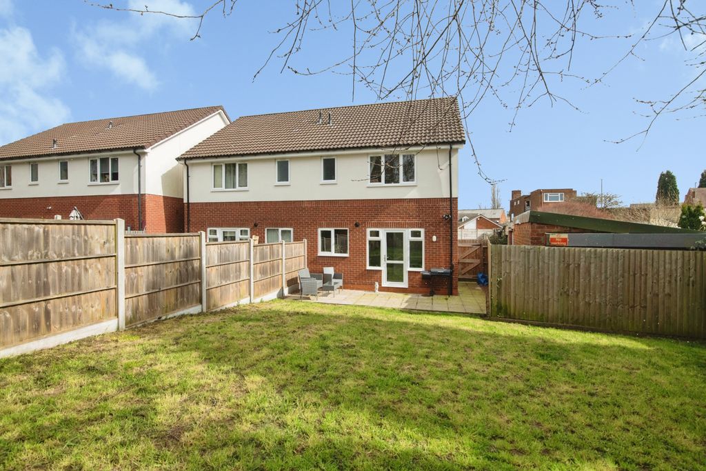 Property photo 3 of 14