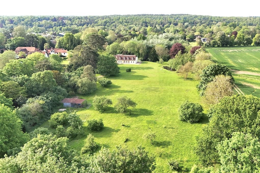 Property photo 2 of 31 2 Copy.Jpeg