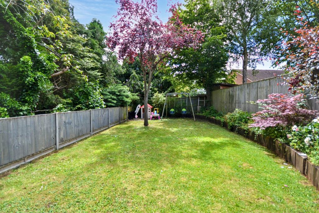 Property photo 2 of 27