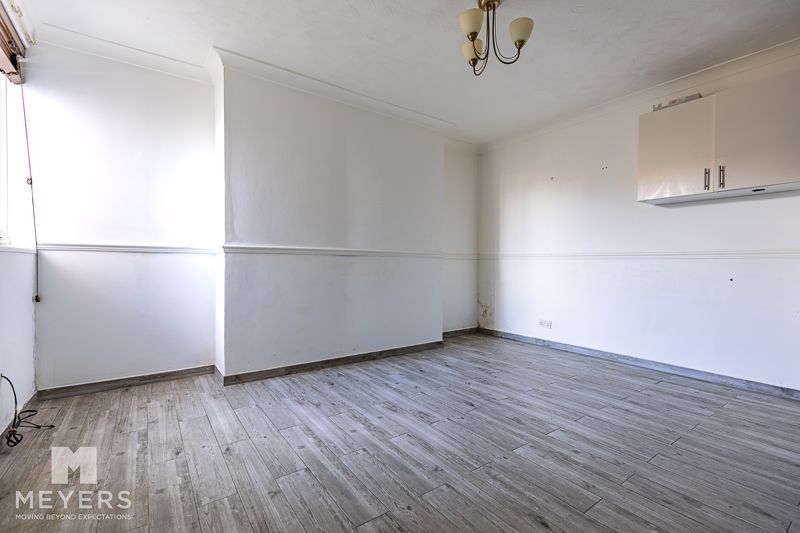 Property photo 3 of 8 Photo 3