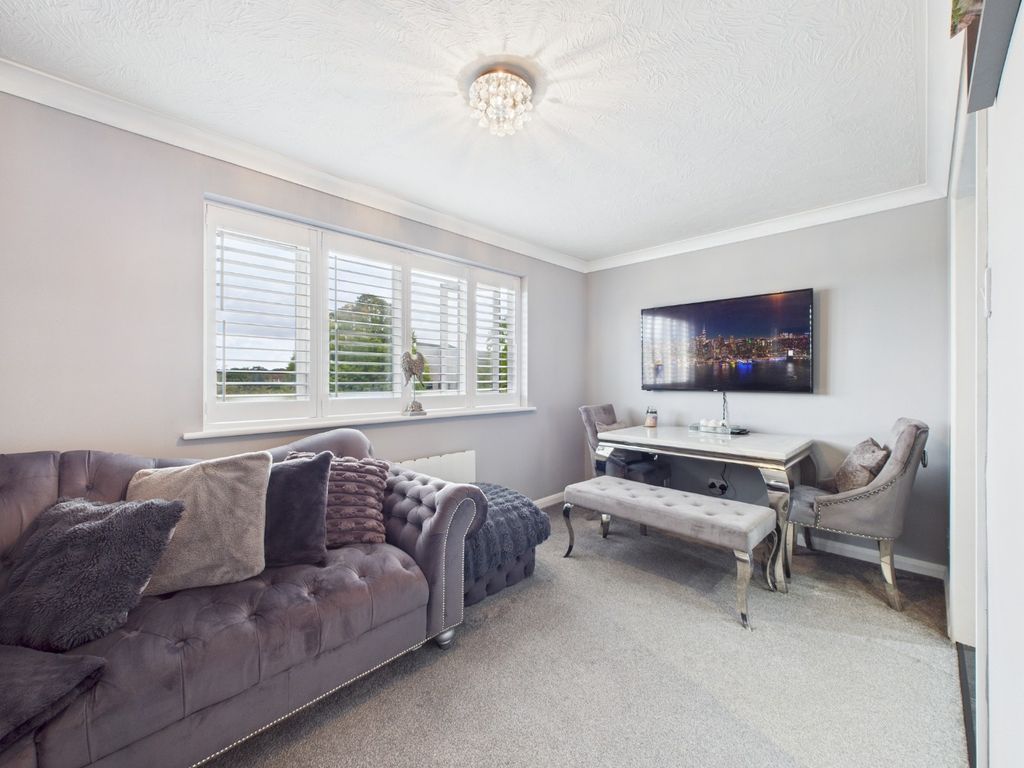 Property photo 1 of 15 4537511