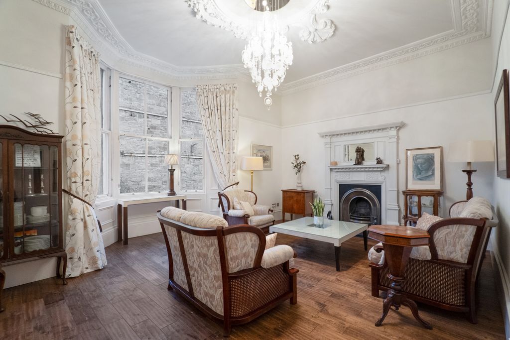 Property photo 3 of 43 10