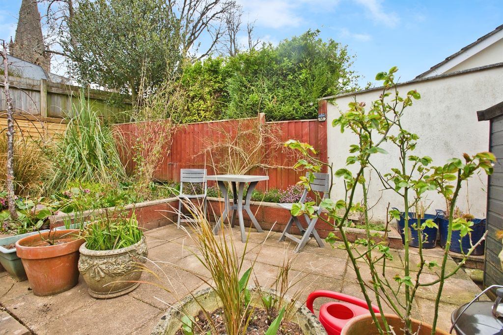 Property photo 3 of 19