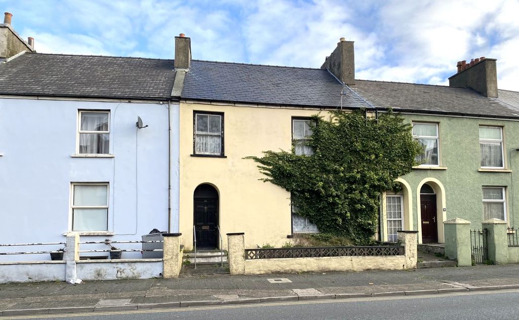 Property photo 1 of 1