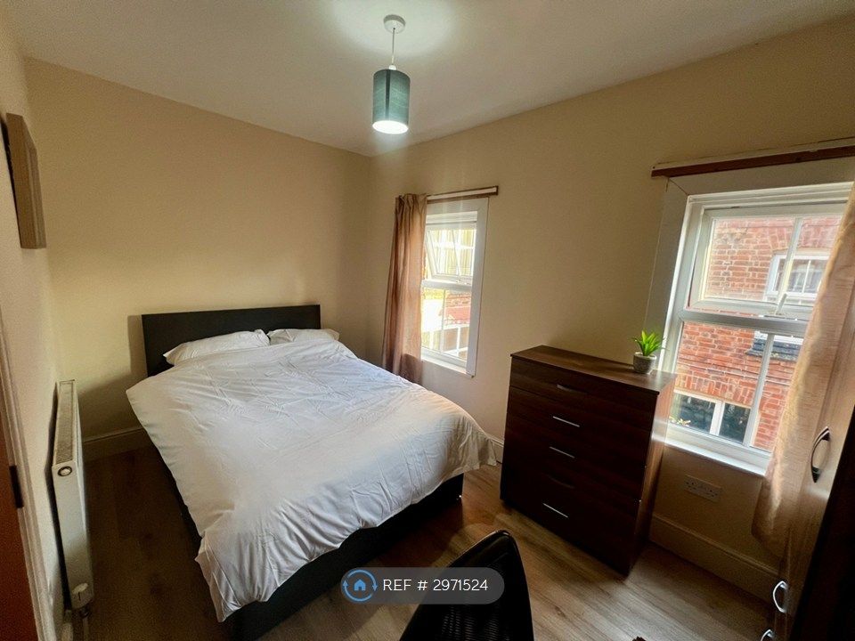Property photo 3 of 11