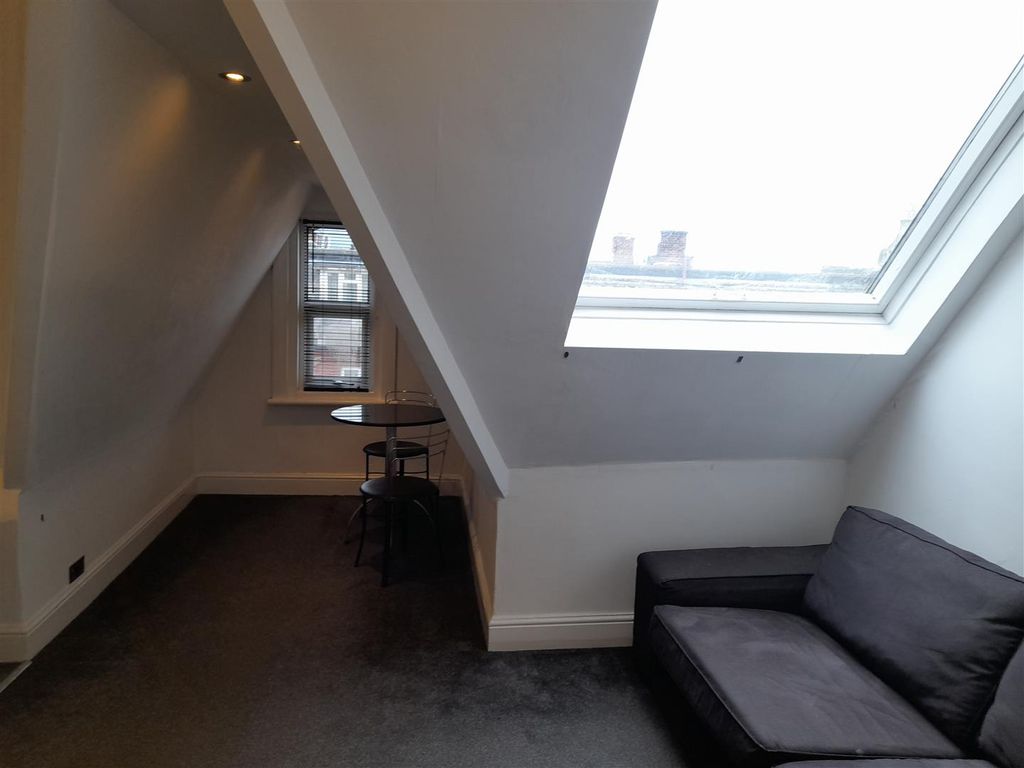 Property photo 3 of 10 20241002_170212.Jpg