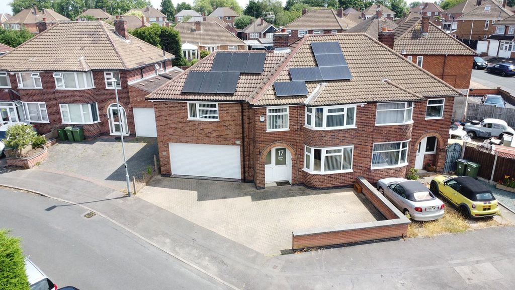 Property photo 1 of 24