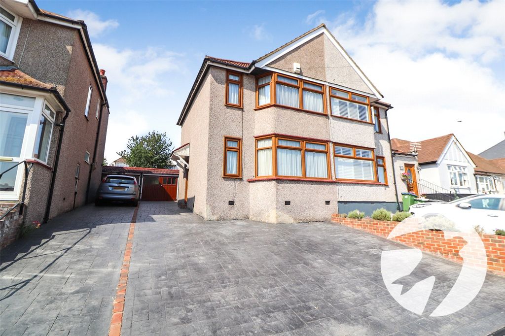 Property photo 1 of 23 Picture No. 13
