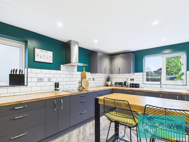 Property photo 2 of 21 Kitchen/Diner