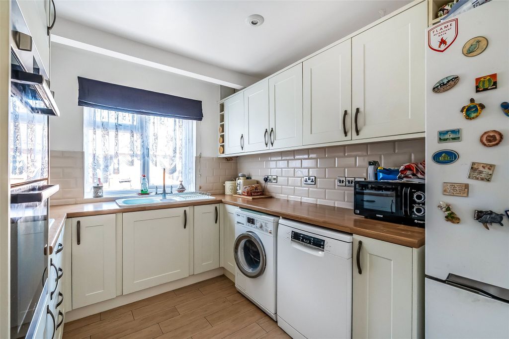 Property photo 3 of 11 Picture No. 06