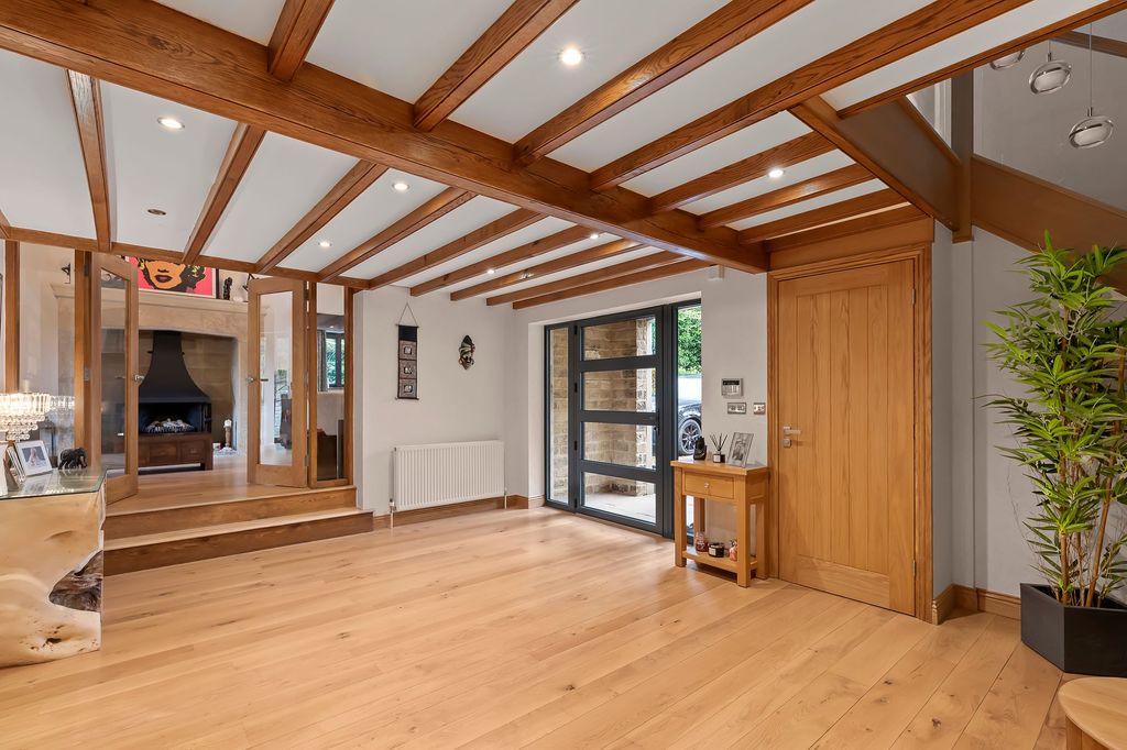 Property photo 3 of 53
