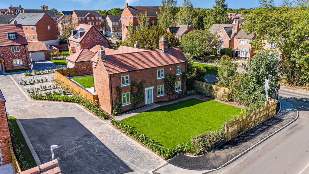 Property photo 1 of 37