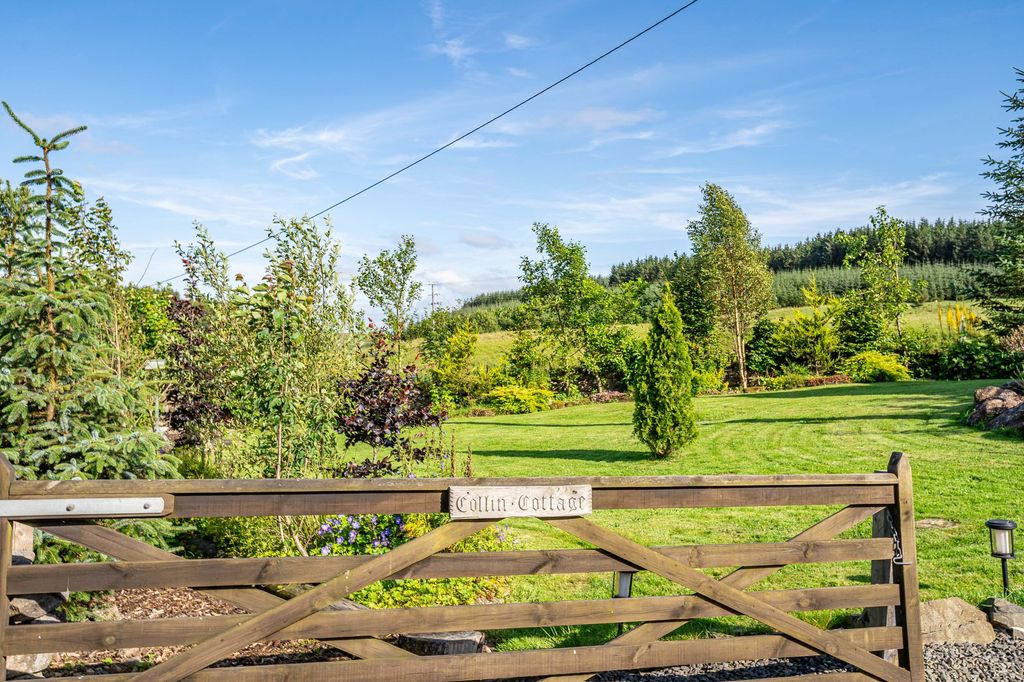 Property photo 2 of 37