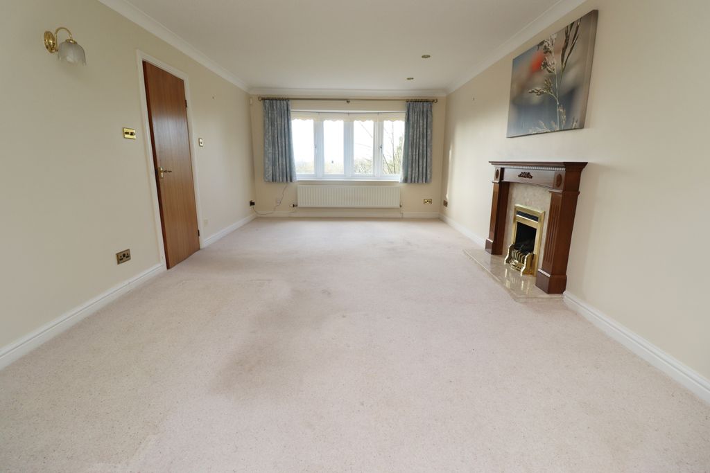 Property photo 3 of 27 Img_5832