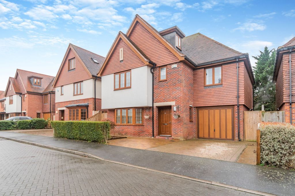 Property photo 1 of 29