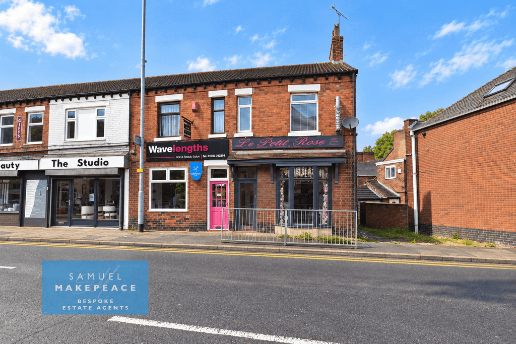 Property photo 1 of 12 Fully Renovated One Bedroom First Floor Flat