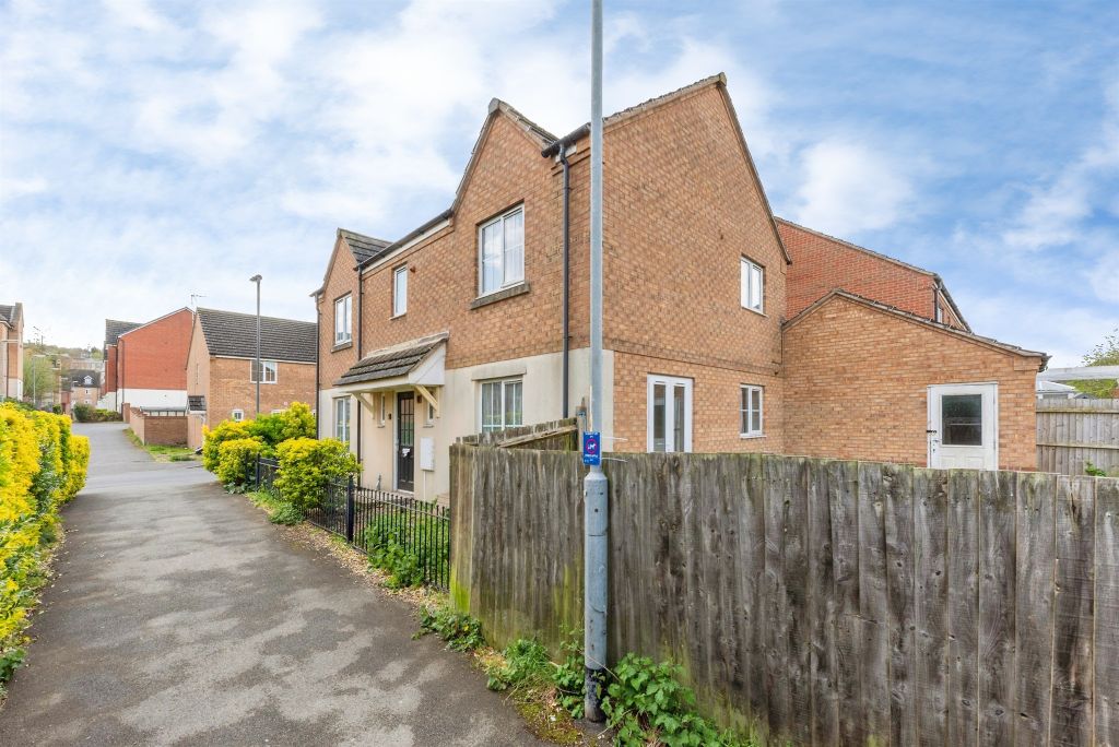 Property photo 1 of 20