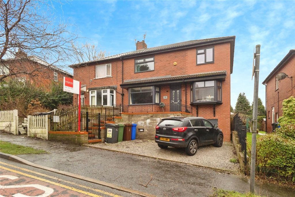 Property photo 1 of 14 External