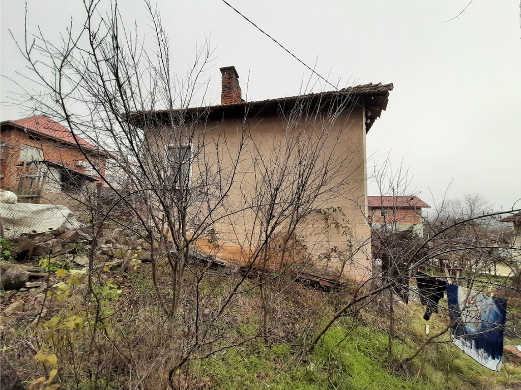 Property photo 3 of 8